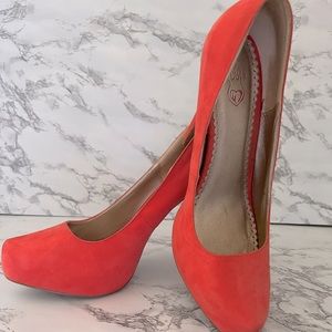 Coral 4 in Torrid heels wide width